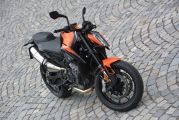 1 KTM 890 Duke test (42)