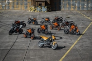 1 KTM Duke 30 vyroci (1)