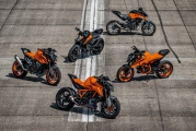 1 KTM Duke 30 vyroci (2)