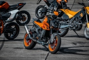 1 KTM Duke 30 vyroci (3)