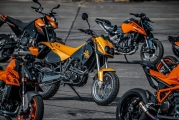 1 KTM Duke 30 vyroci (4)