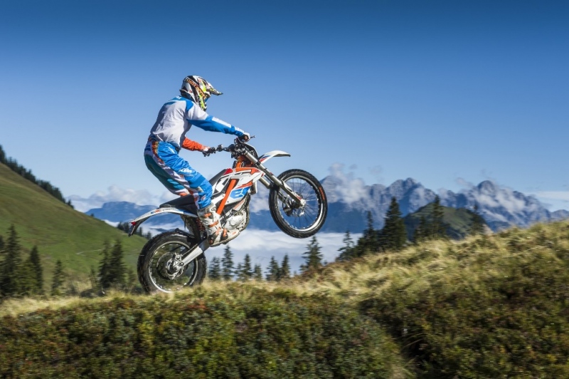 KTM Freeride E: krosky na elektriku - 5 - KTM Freeride E KTM Freeride E03