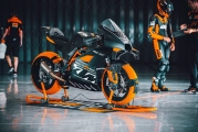 1 KTM RC 8C 2023 (2)