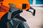 1 KTM RC 8C (10)