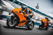 1 KTM RC 8C (13)