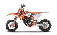 1 KTM SX-E 3 (4)