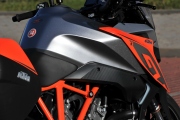 1 KTM Super Duke 1290 GT test06