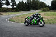 Kawasaki Ninja ZX 10R Kawasaki 2016 Ninja ZX 10R01