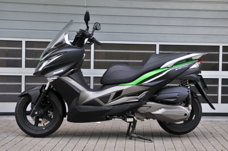 Test Kawasaki J 300: vzhled sportovce - 3 - 1 Kawasaki J 300 test04