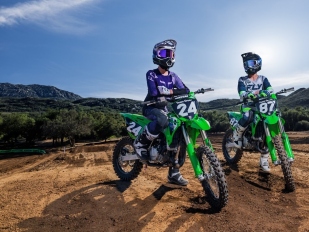 Kawasaki KX112, KX85 a KX85 L: krosky pro mladé