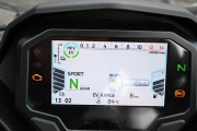 1 Kawasaki Ninja 7 Hybrid test (24)