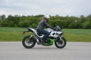 1 Kawasaki Ninja 7 Hybrid test (4)