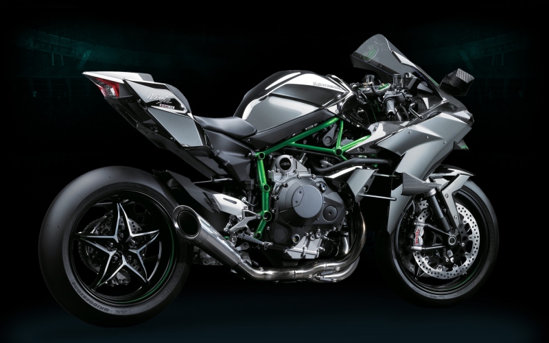 Kawasaki Ninja H2R: 300 koní pod sedlem - 5 - 1 Kawasaki Ninja H2R06