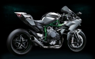 1 Kawasaki Ninja H2R05