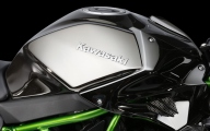 1 Kawasaki Ninja H2R07