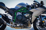 1 Kawasaki Ninja H2 2027 (4)