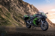 1 Kawasaki Ninja H2 SX 2022 (1)