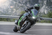 1 Kawasaki Ninja H2 SX 2022 (3)