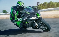 1 Kawasaki Ninja ZX 10 R 2018 (6)