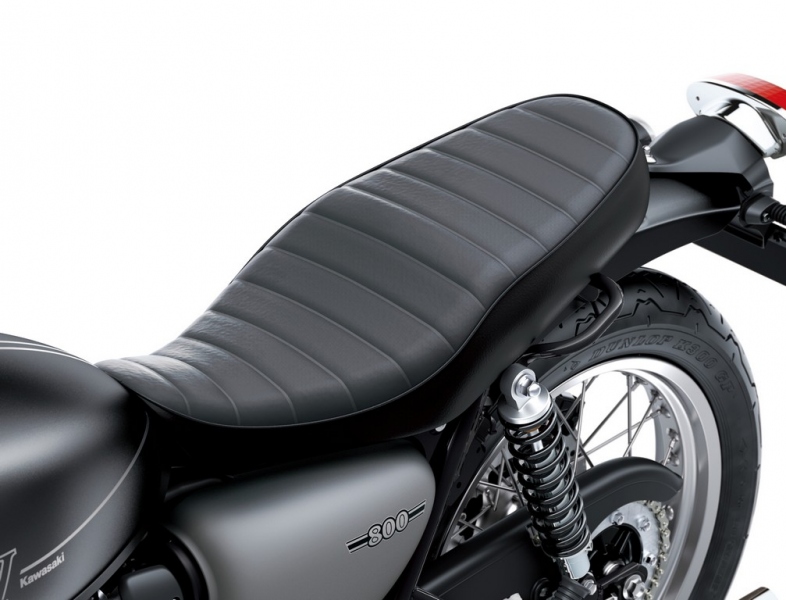 Kawasaki W800 Street a Cafe: retro model je zpět - 13 - 1 Kawasaki W800 Cafe (1)