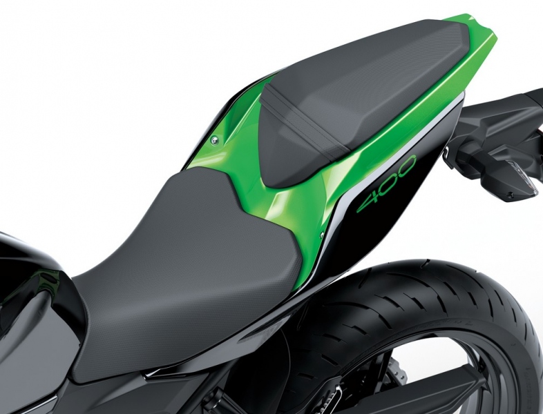 Kawasaki Z400: sportovní naháč pro mladé - 6 - 1 Kawasaki Z400 (1)