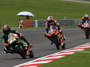 Úvodní závod vyhrál Bagnaia před šťastným Kornfeilem