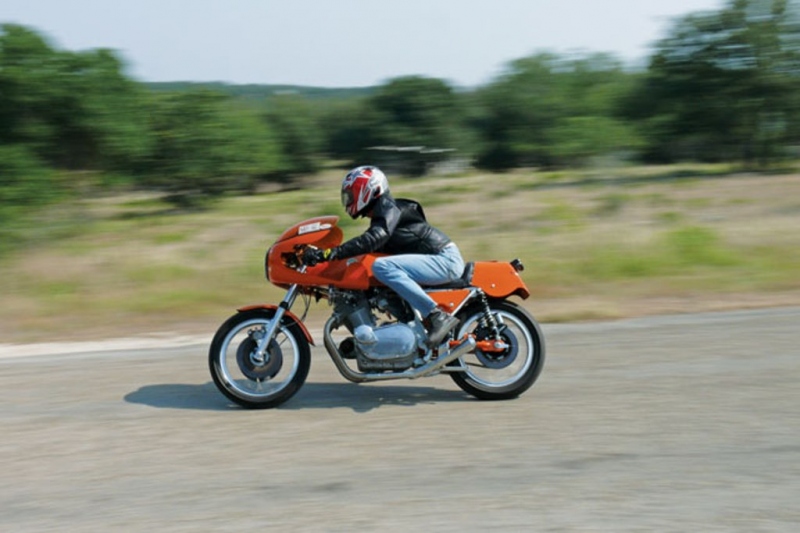 Laverda 750 SFC: nejmrštnější a nejsilnější - 9 - Laverda 750 SFC13