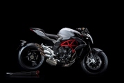 1 MV Agusta 800 2016 Brutale01