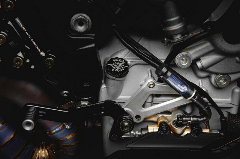 MV Agusta Dragster 800: limitovaná edice Blackout - 12 - 1 MV Agusta 800 Dragster Blackout12