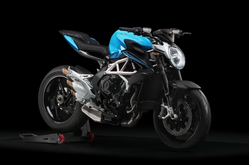 MV Agusta Brutale 800 a F3 675 pro majitele řidičského oprávnění A2 - 1 - 1 MV Agusta Brutale 800 35 kW (1)