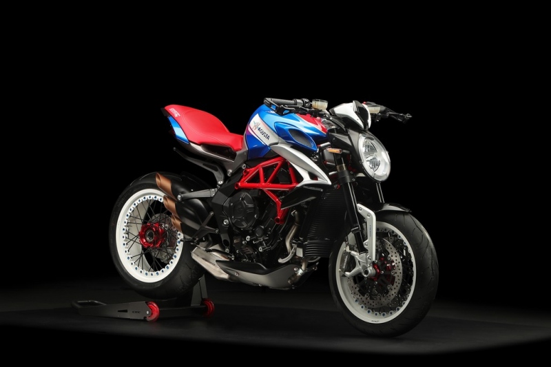 MV Agusta Dragster 800 RR America: limitovaná edice - 2 - 1 MV Agusta Dragster 800 RR America (4)