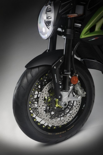 MV Agusta Brutale 800 RR a Dragster 800 RR s automatickou spojkou SCS - 24 - 1 MV Agusta Dragster 800 RR SCS (11)
