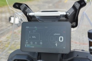 1 MV Agusta Enduro Veloce test (6)
