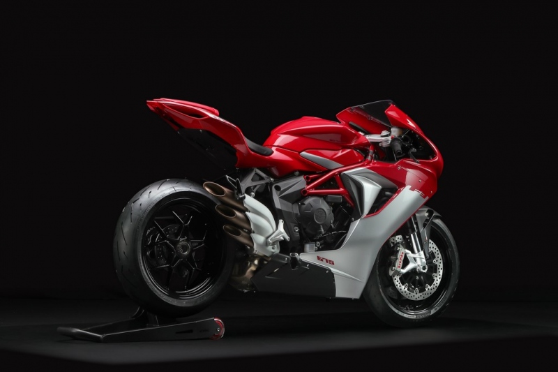 MV Agusta Brutale 800 a F3 675 pro majitele řidičského oprávnění A2 - 14 - 1 MV Agusta F3 675 35 kW (4)