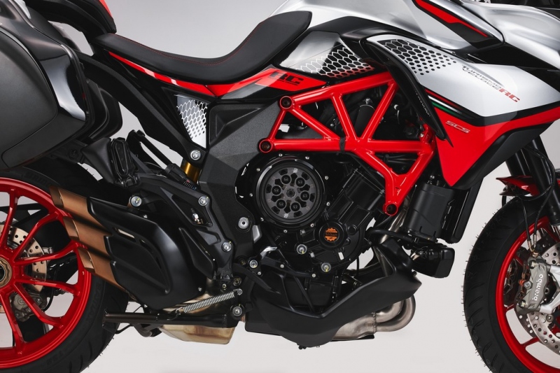 MV Agusta Turismo Veloce 800 2021: silnější a pohodlnější - 6 - 2 MV Agusta Turismo Veloce Rosso (10)