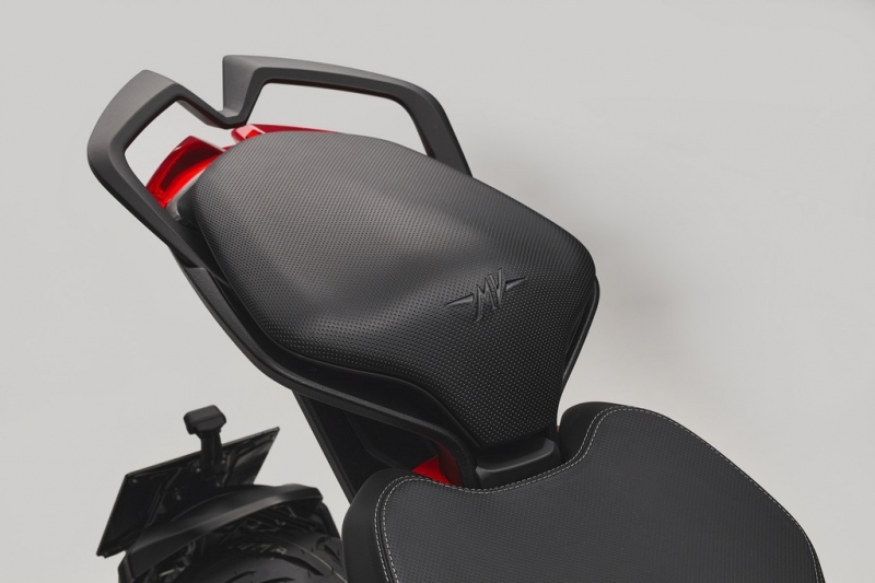 MV Agusta Turismo Veloce 800 2021: silnější a pohodlnější - 15 - 2 MV Agusta Turismo Veloce Rosso (1)