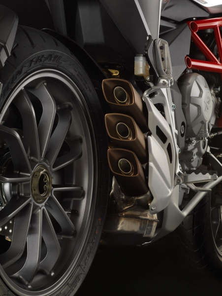 MV Agusta Turismo Veloce 800 - 6 - MV Agusta Veloce MV Agusta Veloce_07
