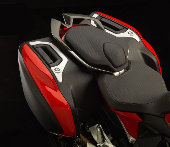 MV Agusta Turismo Veloce 800 - 11 - MV Agusta Veloce MV Agusta Veloce_12