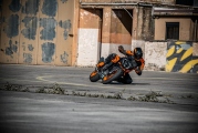 1 MY24 KTM 990 DUKE-3