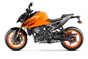 1 MY24 KTM 990 DUKE-9