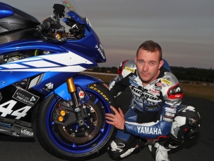 Dunlop uvádí na trh závodní pneumatiky GP Racer D212