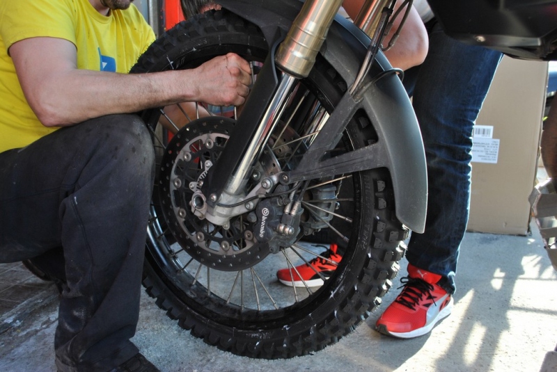 Test Enduroškola Milan Holý: jak se peklo změnilo v ráj - 2 - 3 Mitas pneu E-09 a E-13 (4)