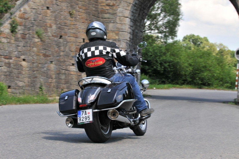 Test Moto Guzzi California Touring ABS/TC - 2 - California 3 Moto Guzzi California 1400 Touring24