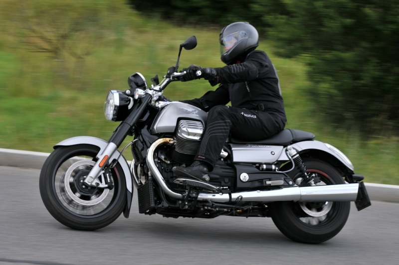 Test Moto Guzzi California 1400 Custom - 1 - Moto Guzzi California Custom Moto Guzzi California Custom0102