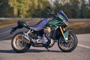 2 Moto Guzzi V100 Mandello 2022 (1)