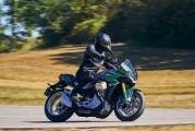 2 Moto Guzzi V100 Mandello 2022 (21)