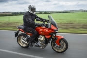 1 Moto Guzzi V100 Mandello test (39)