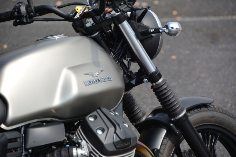 Test Moto Guzzi V7 II Stone ABS: sotva znatelný facelift - 21 - 1 Moto Guzzi V7 II Stone 2015 test06