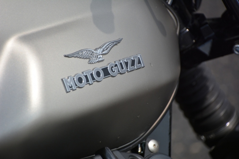 Test Moto Guzzi V7 II Stone ABS: sotva znatelný facelift - 22 - 1 Moto Guzzi V7 II Stone 2015 test08