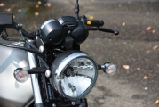 1 Moto Guzzi V7 II Stone 2015 test12